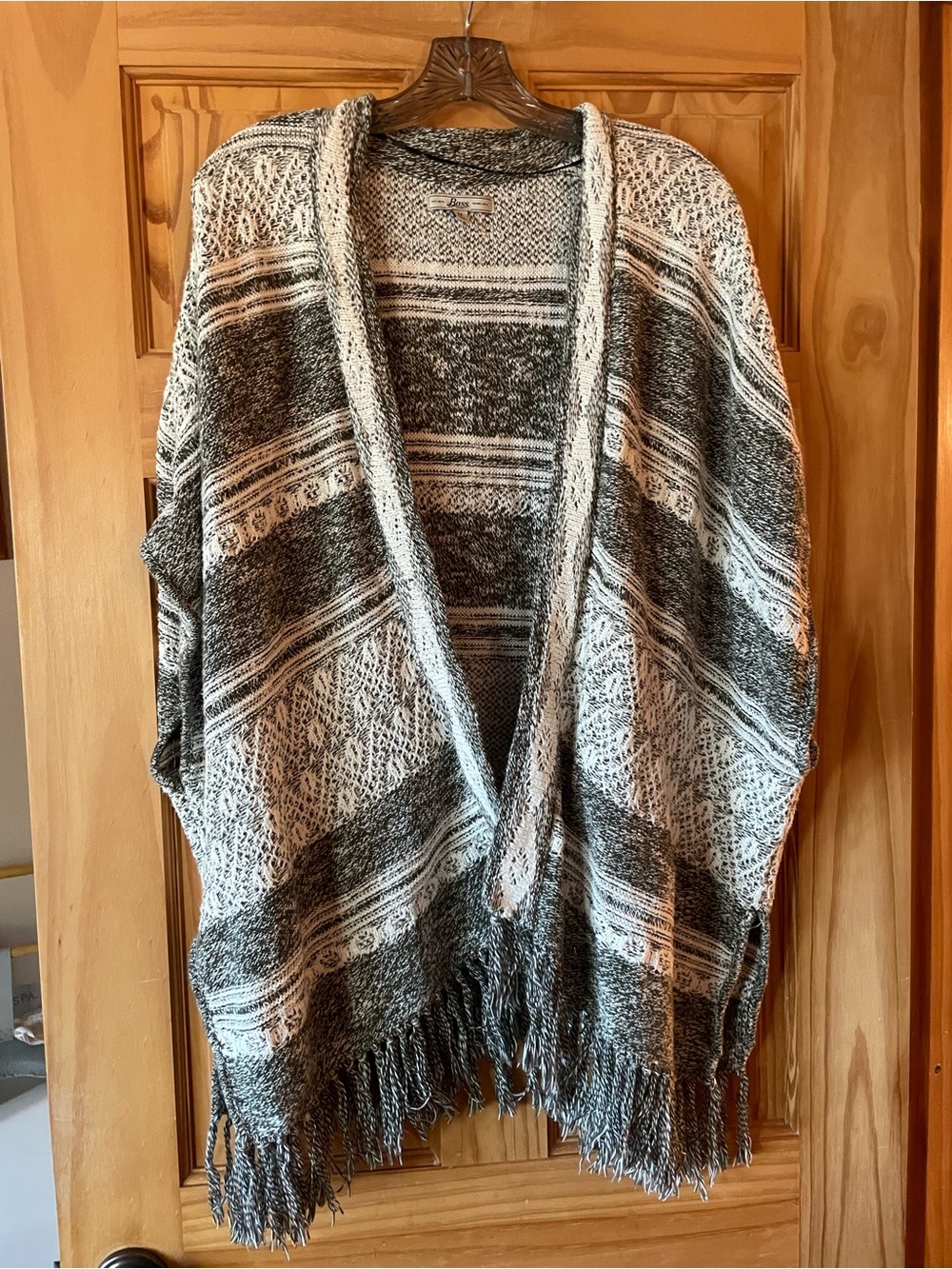 Bass Open-Front Fringe Poncho Cardigan - Gray & Cream